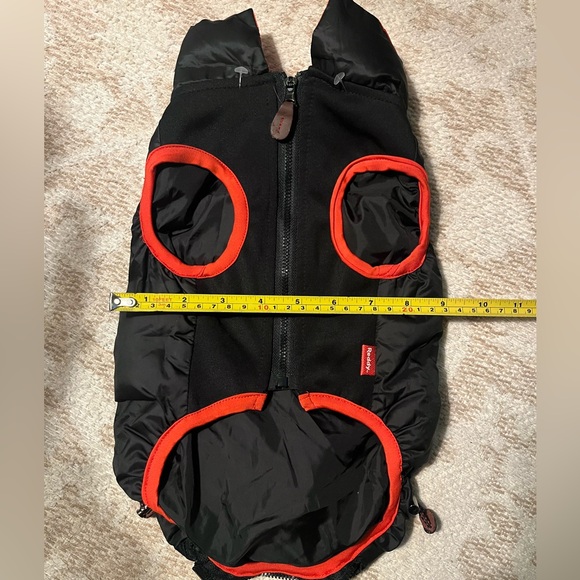 Reddy Petco Pet cat/dog puffer vest black with red trim S - Picture 9 of 9